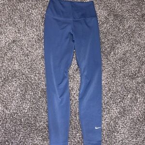 Light blue Nike running leggings